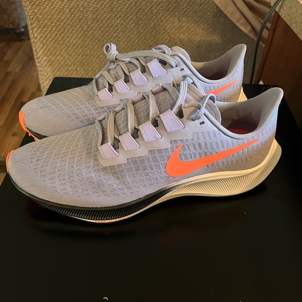 Nike women’s sneakers!